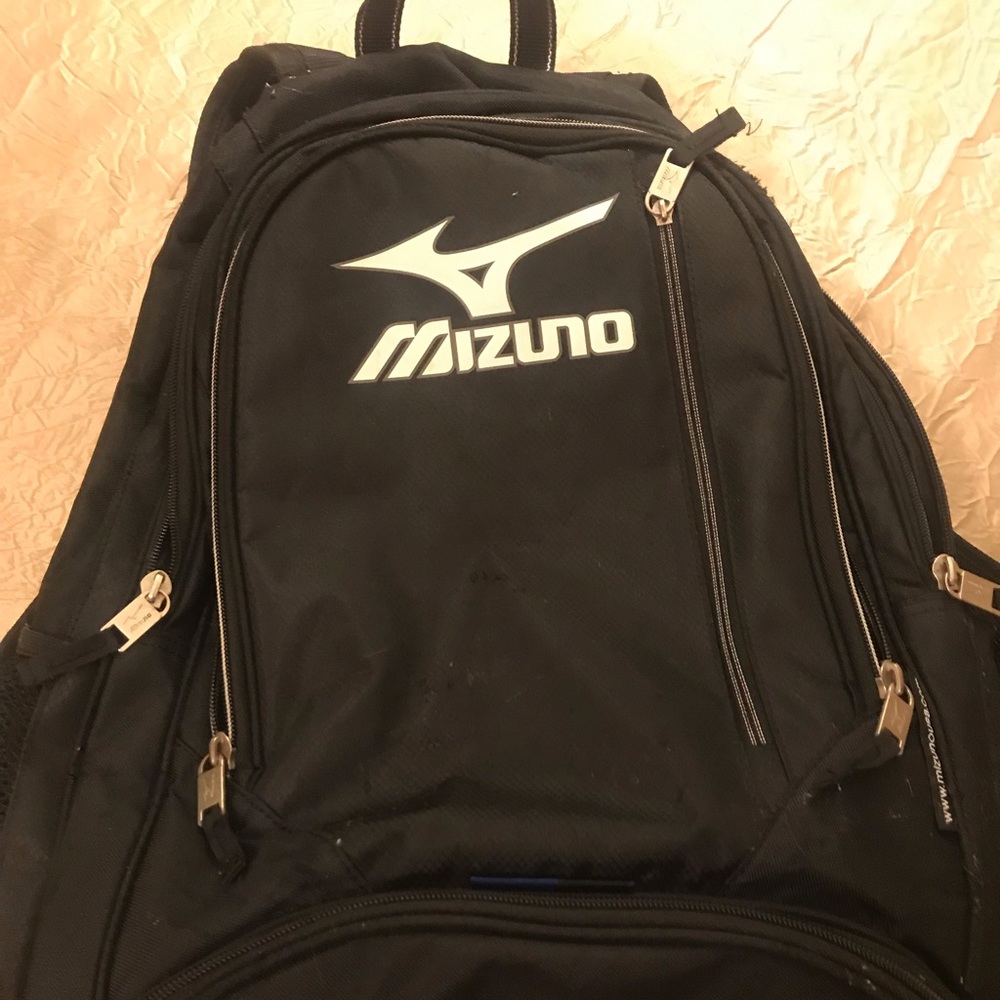 Mizuno volleyball/soccer backpack